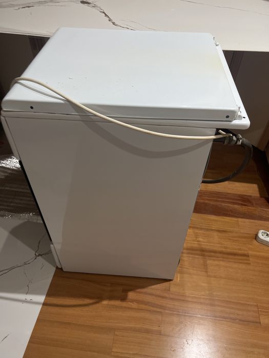 Продам газовую плиту