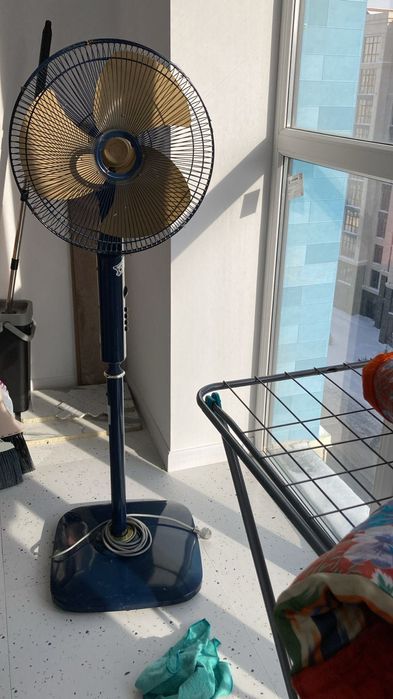 Продам вентилятор напольный Panasonic