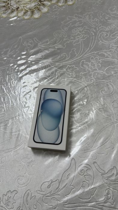 Iphone 15 sotiladi paket  3 sikl 128 pamit