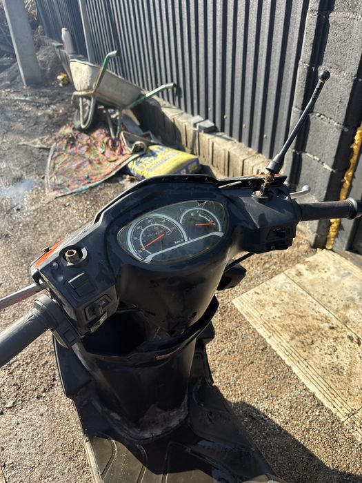 Продам мопед м8 про