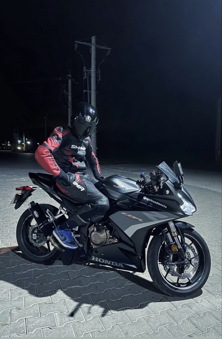 Vand Honda cbr 500 r            A2