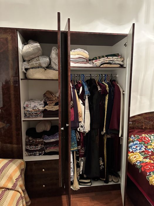 Спальный гарнитур