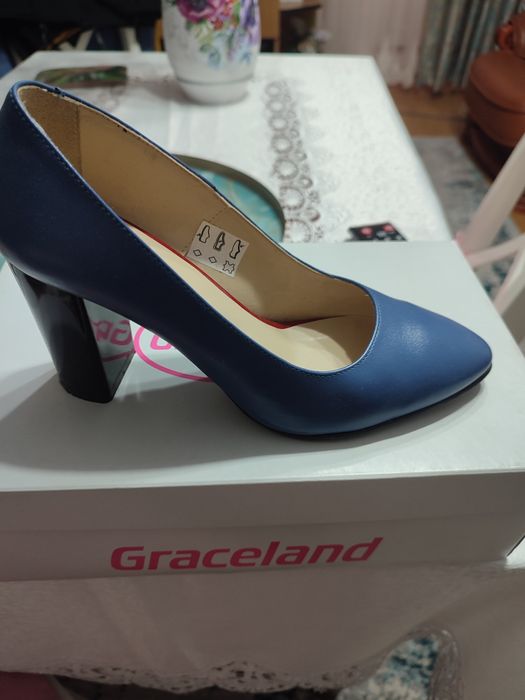 Pantofi de piele mărimea 37