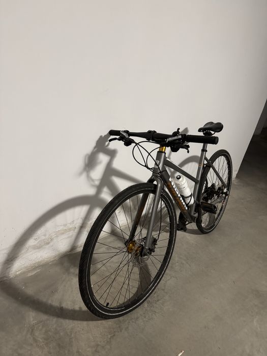 Bicicleta Nishiki Race Hybrid Comp