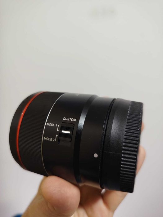 Obiectiv Sony FE 85mm F1.8 si Samyang AF 35mm f/1.8 Sony FE