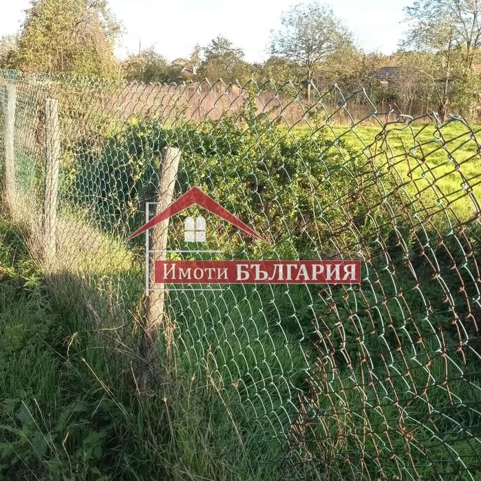 Парцел в с. Сенокос