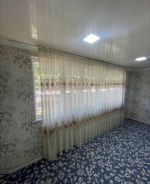 Срочно 2х 3микрарайоне сдаётся стиральная машинка диван есть новый