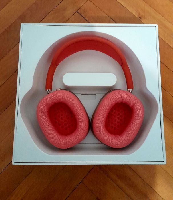 Apple AirPods Max Roșii