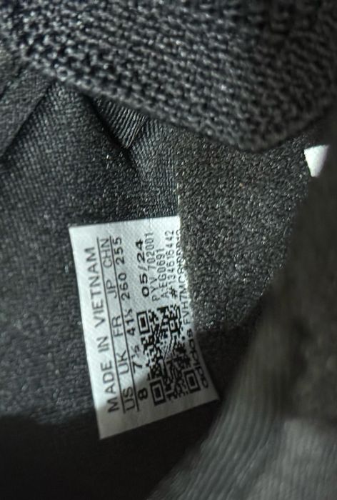Кроссовки adidas оригинал 40 размер