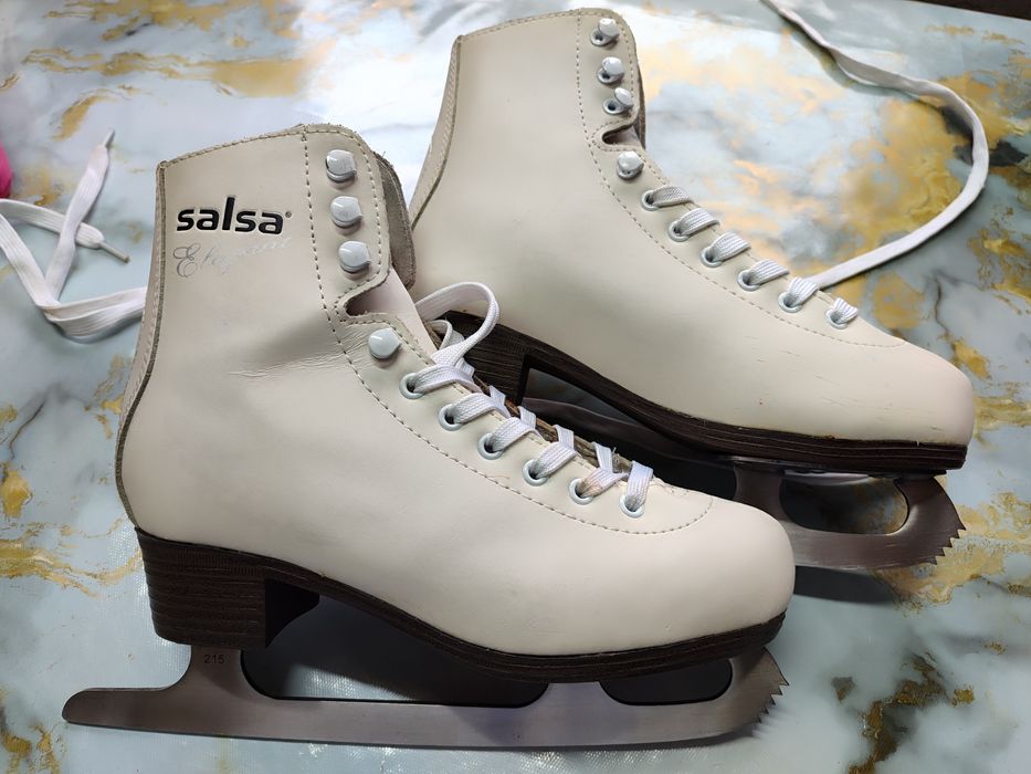 Фигурные коньки 34 размер (22,7см)