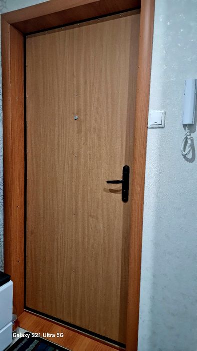 Продам железную дверь!