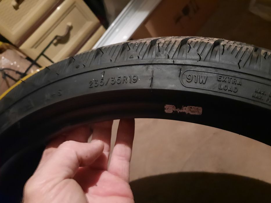 Anvelope fortune235 35 r19 iarnă si jante 18 audi Q7