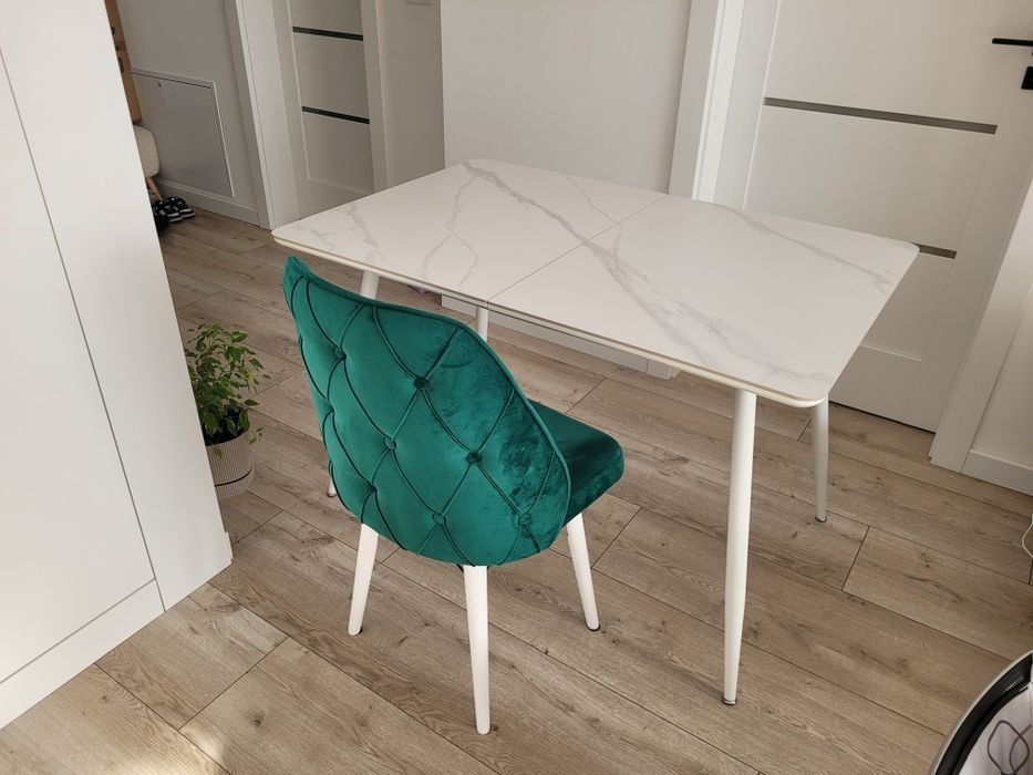 Masă extensibilă elegantă