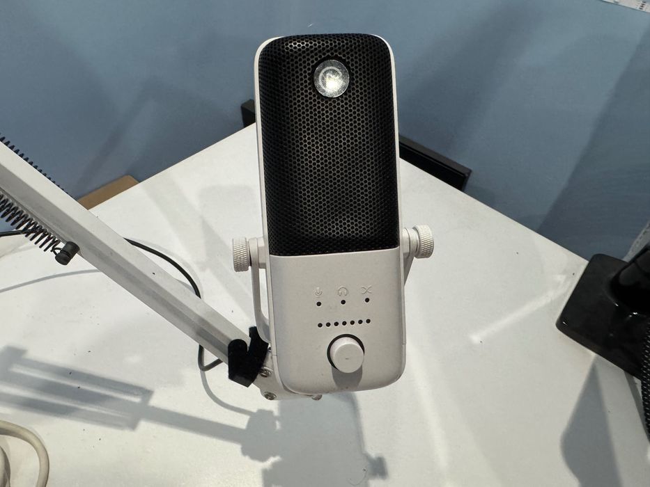 Elgato Wave:3 бял микрофон