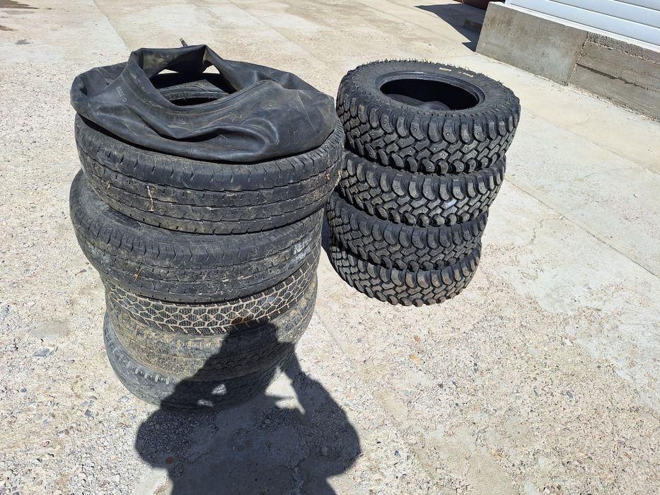 Продам шины на ниву размер R 15