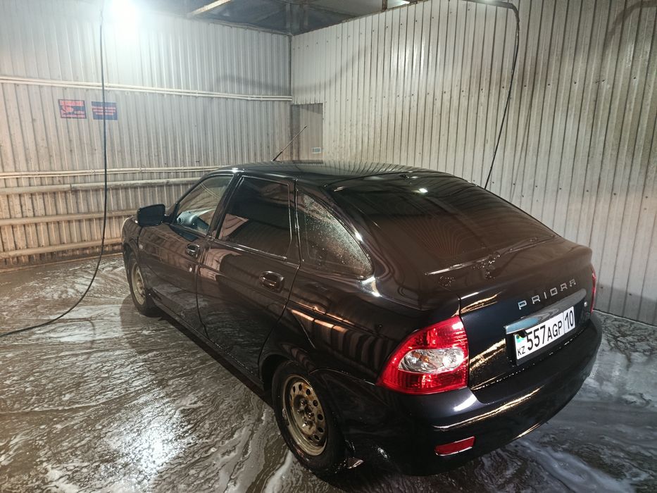 Приора 2012 год.