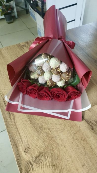 Клубника в шоколаде Алматы