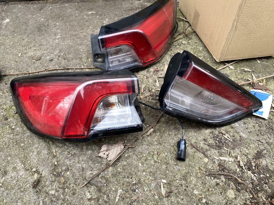 Stop Ford kuga 3 III 2020 - 2024 stop Stanga Dreapta