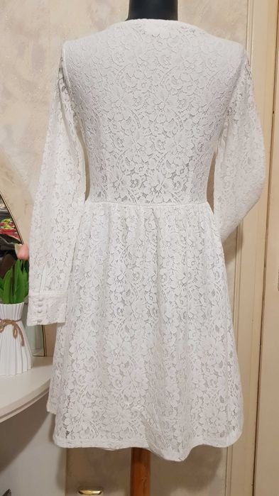 Дамска дантелена рокля XS-S - НОВА