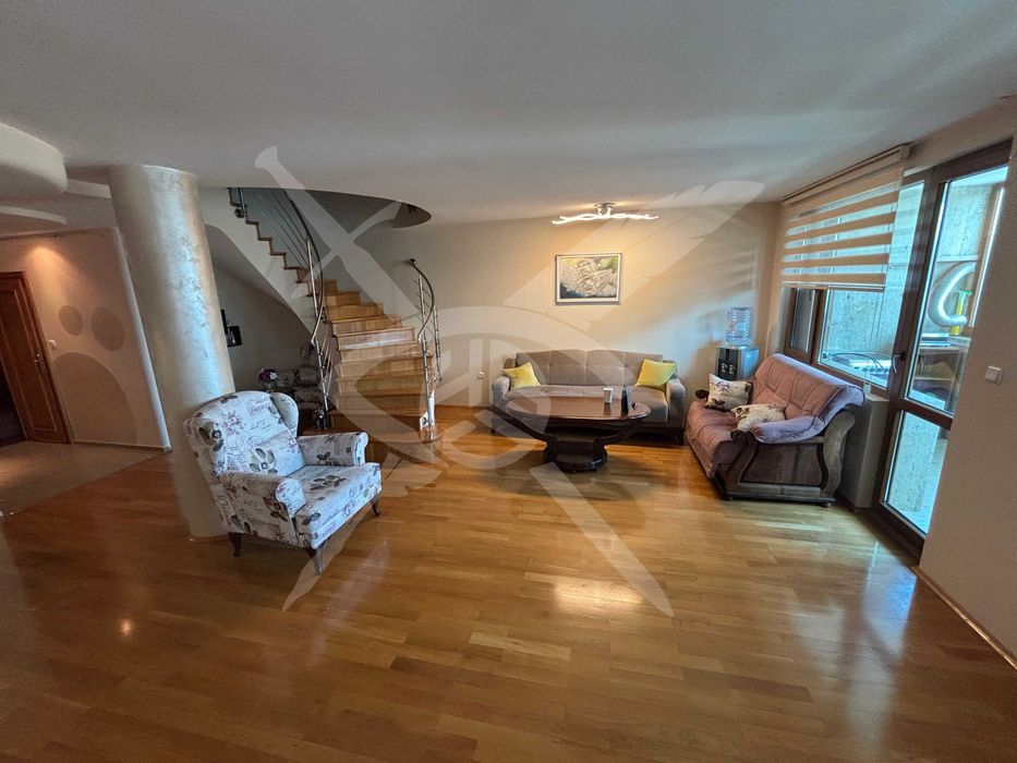 Мезонет - Център