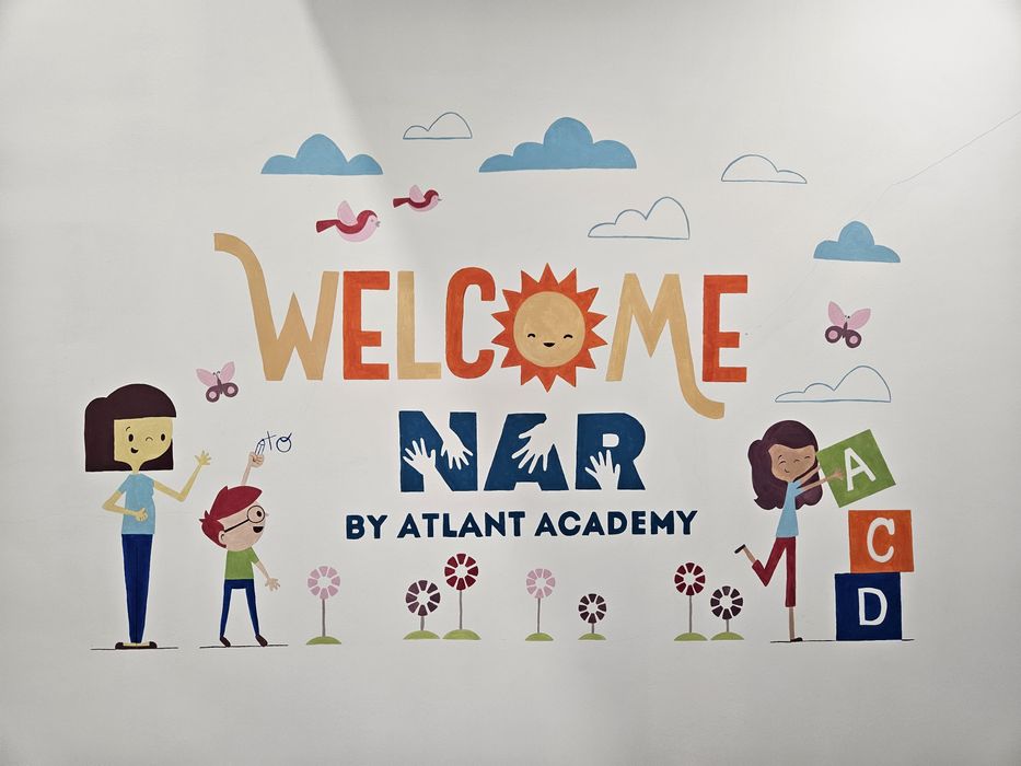 Роспись стен. Художник.