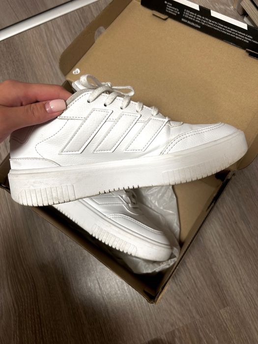 Оригинални Маратонки Adidias Courtblock