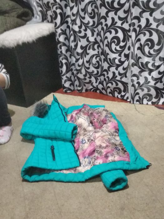 Спешите Женская куртка б/у