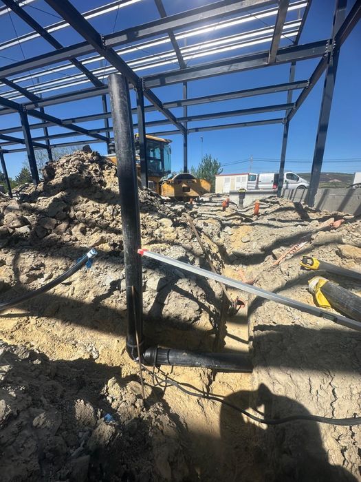 sapatura mecanizata, carotari, instalatii termice si sanitare , demolari