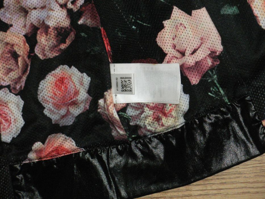 ADIDAS оригинално дамско тънко яке 38