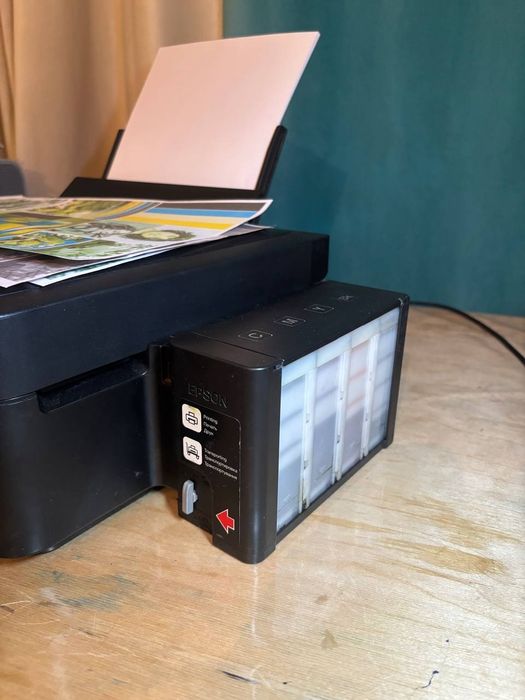 Epson L355 хорошом состоянии