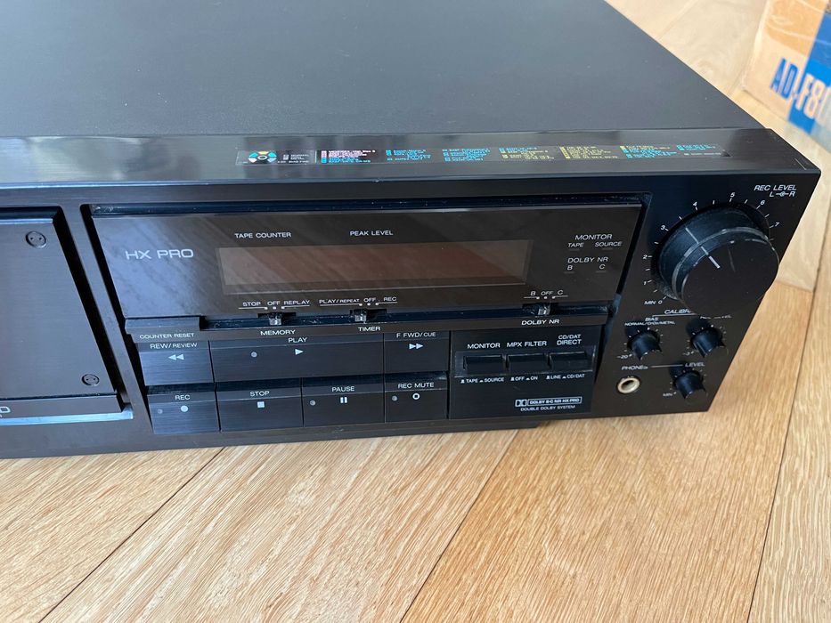 Касетен дек AIWA AD-F 800 - триглав