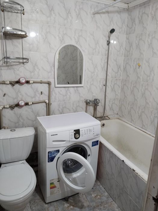 Сдам 1 комн.кв. на 8 микрорайоне.