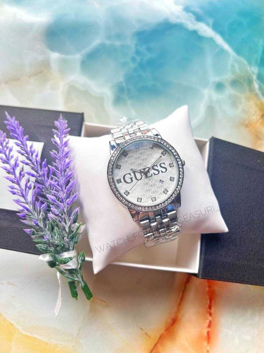 Ceas damă Model 1 - Nou în cutie - Cadoul Perfect