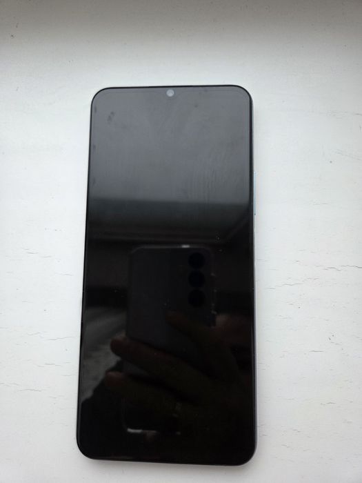 Продам телефон Vivo Y53s