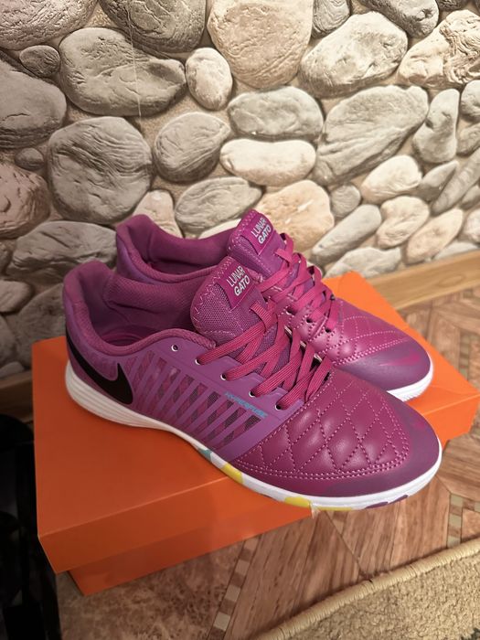 Футзалки 40 размер