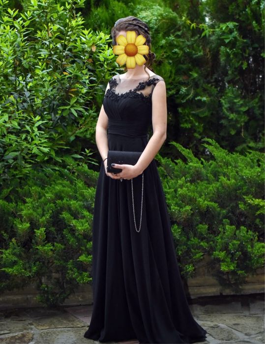 Официална черна рокля