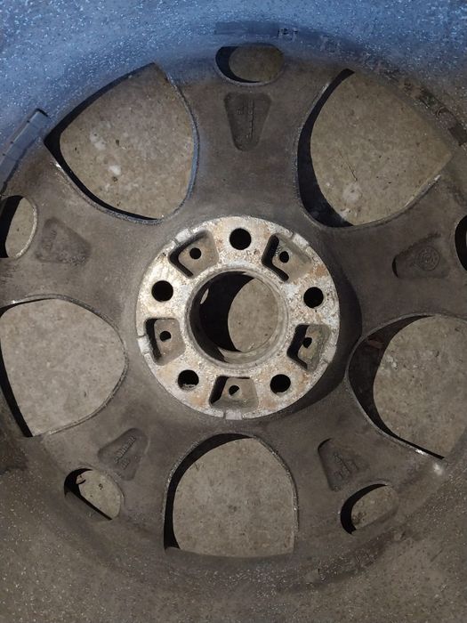 2 диска R19 Borbet на BMW. Поштучно продаём.