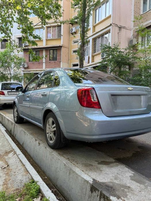 Продаются Lacetti 2013 года