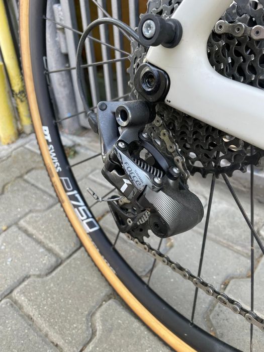 Gravel Rose Backroad Carbon