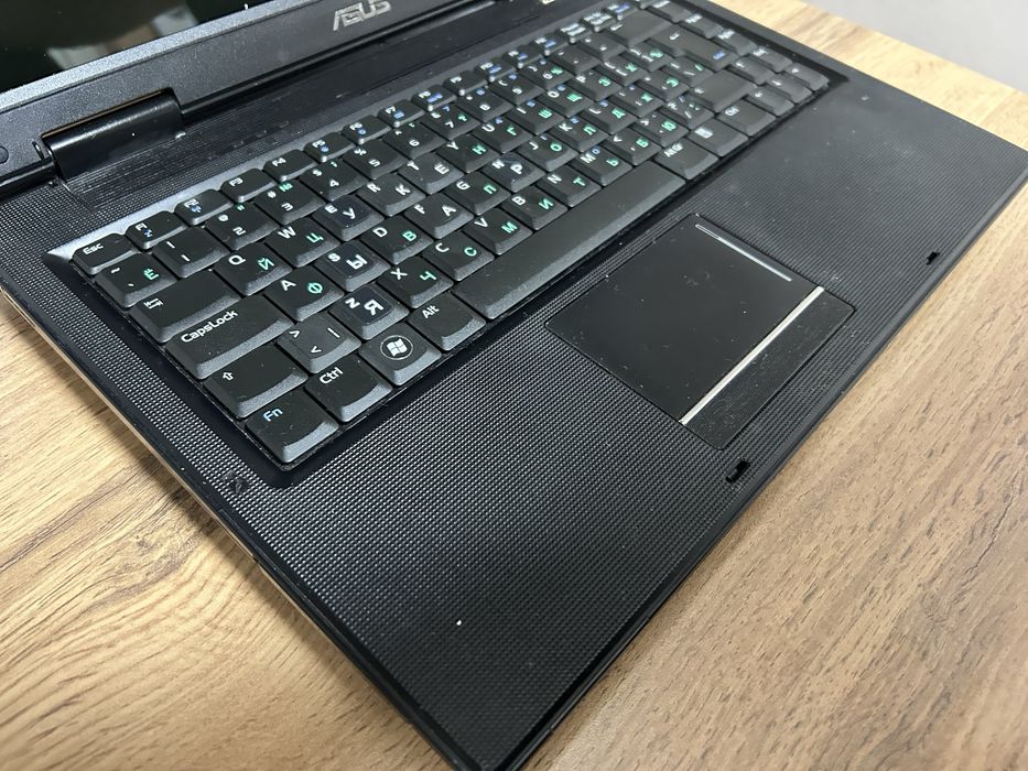 Ноутбук Asus для офиса и простых задач