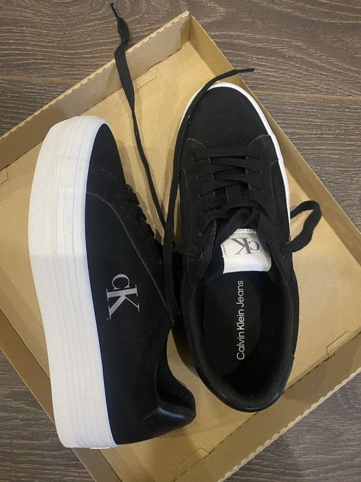 Calvin Klein черни кецове обувки