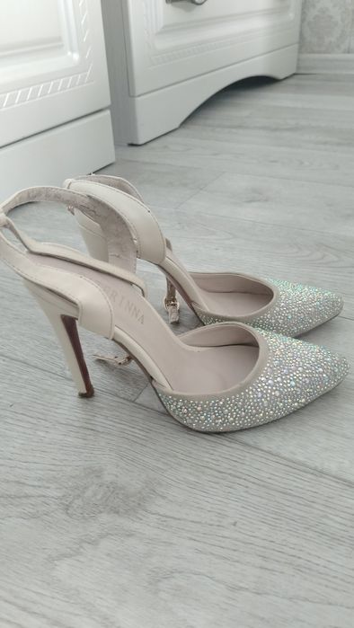 Женский вещи жаром