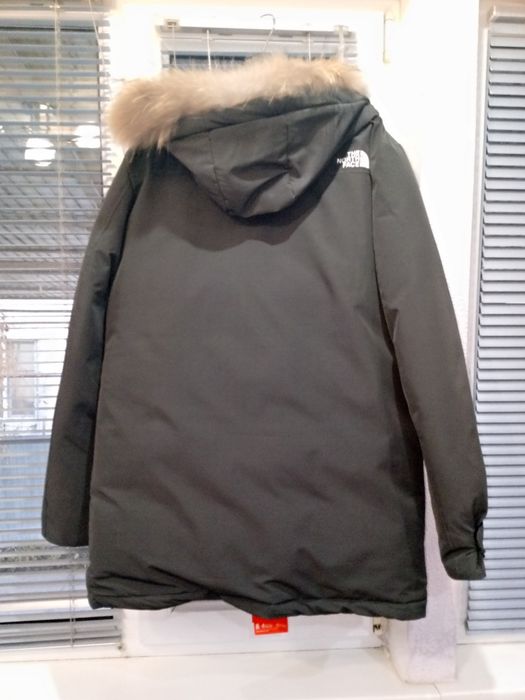 Отличный пуховик! Новый!