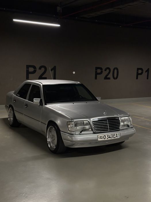 Mercedes Benz W124