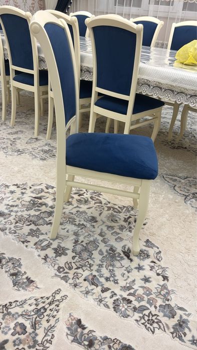 Продам стол 3*4  с 12 стульями