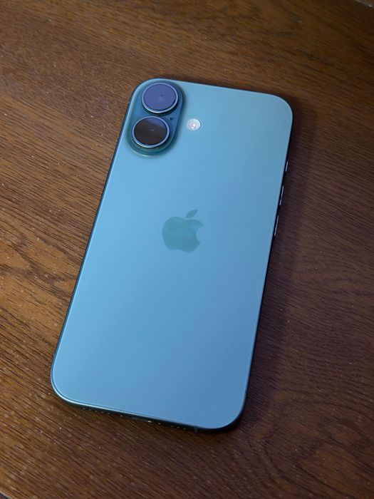 айфон 16 128 гб.