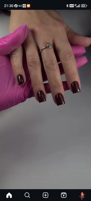 Маникюр, гель-лак, шеллак, педикюр, оформление бровей.