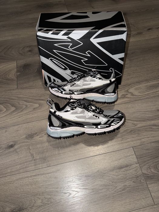 Off White Be Right Back