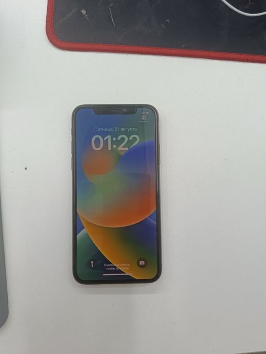 Продаю iPhone X 256 Гб черный обмен не интересует