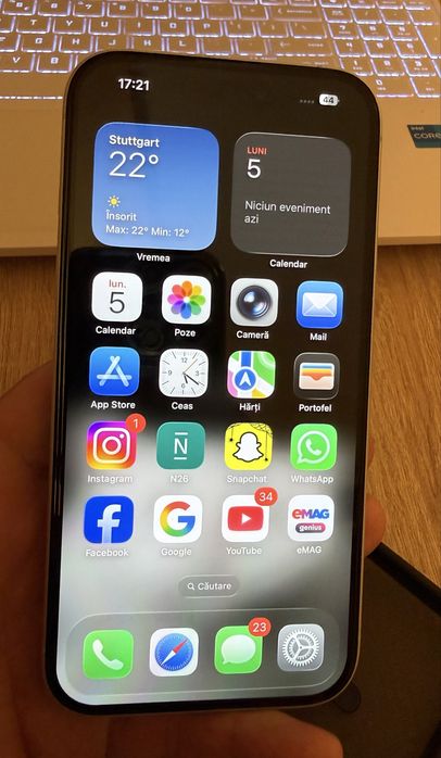iPhone 16 White 128 GB